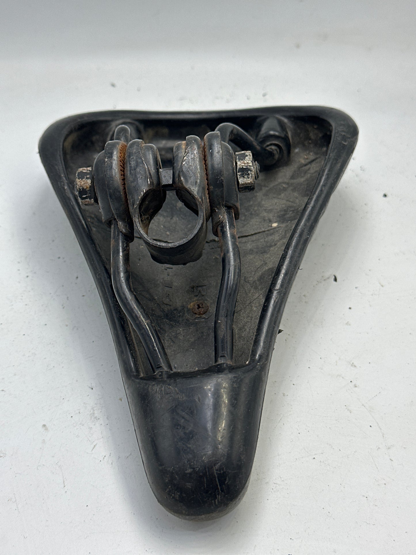 Used GT Seat 90’s/2000’s (Broken Rails)