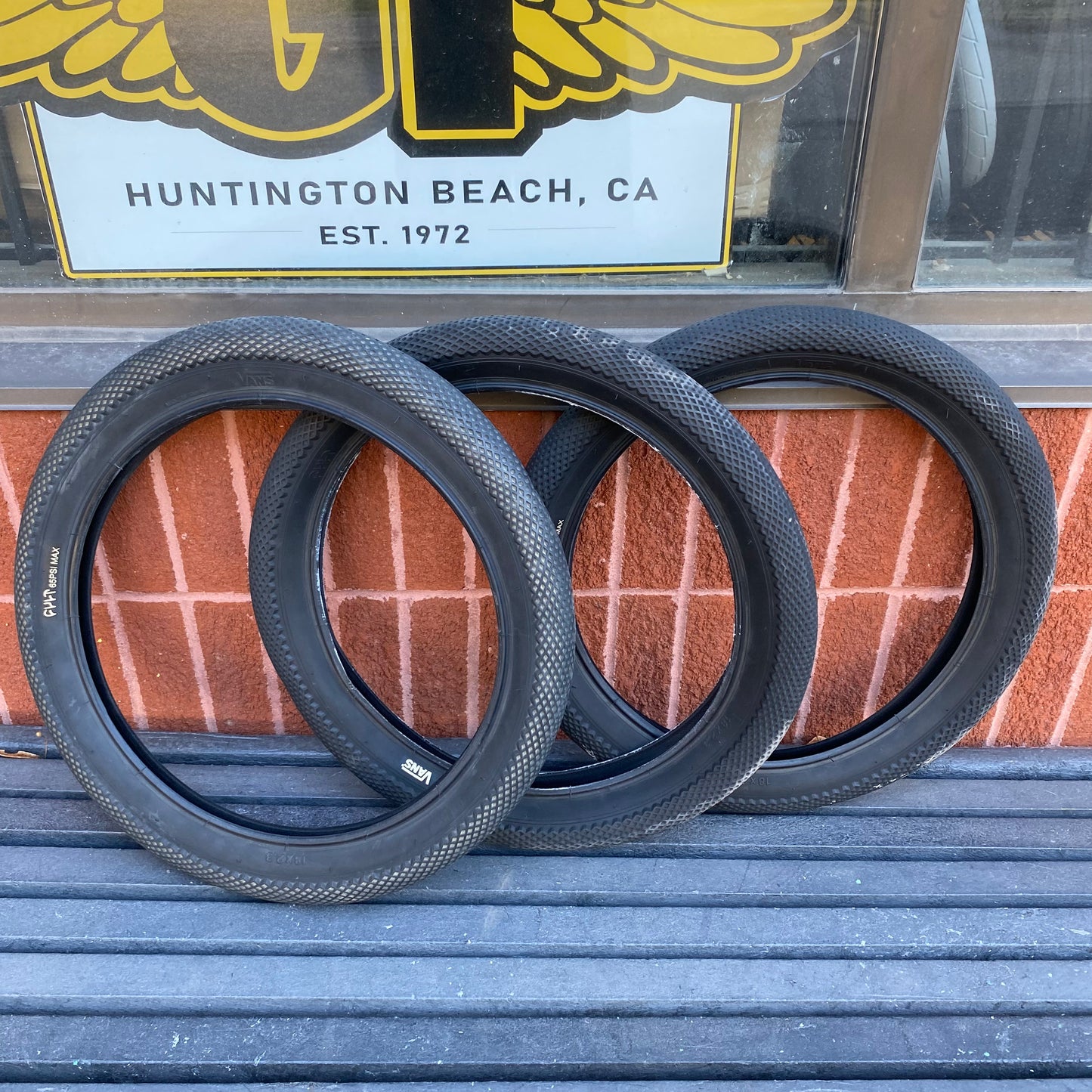 Used Cult Vans 18” Tires (single)