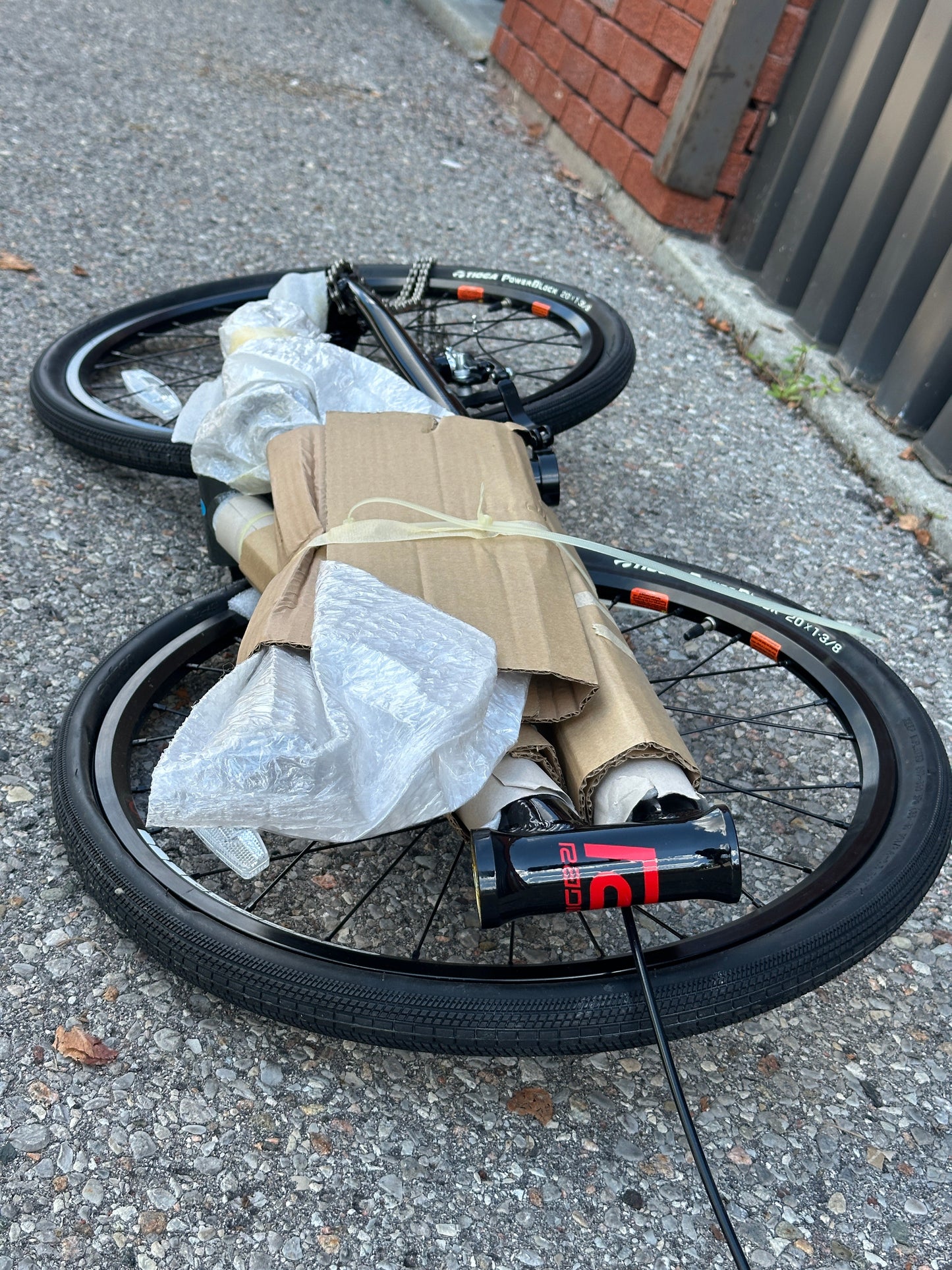 Radio Xenon Expert Race Bike (Missing Fork & Cranks) Radio Raceline
