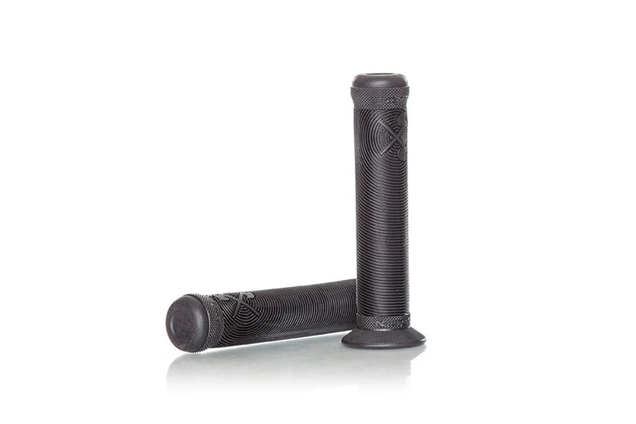 DEMOLITION AXES GRIPS