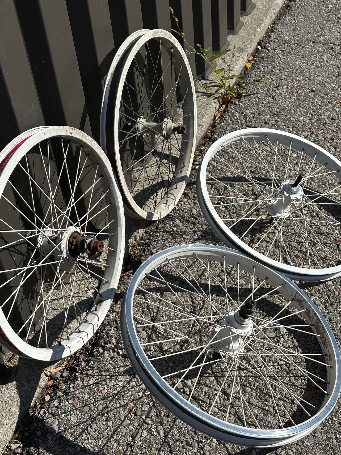 Used White Cassette Wheelsets