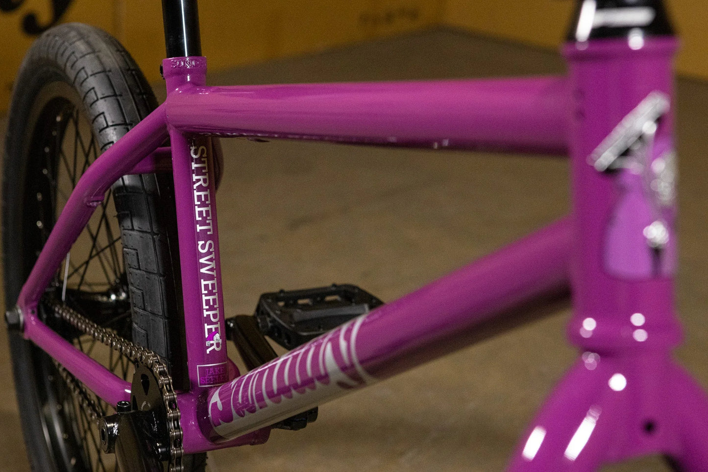 2027 Sunday Street Sweeper BMX Bike 20.75" TT