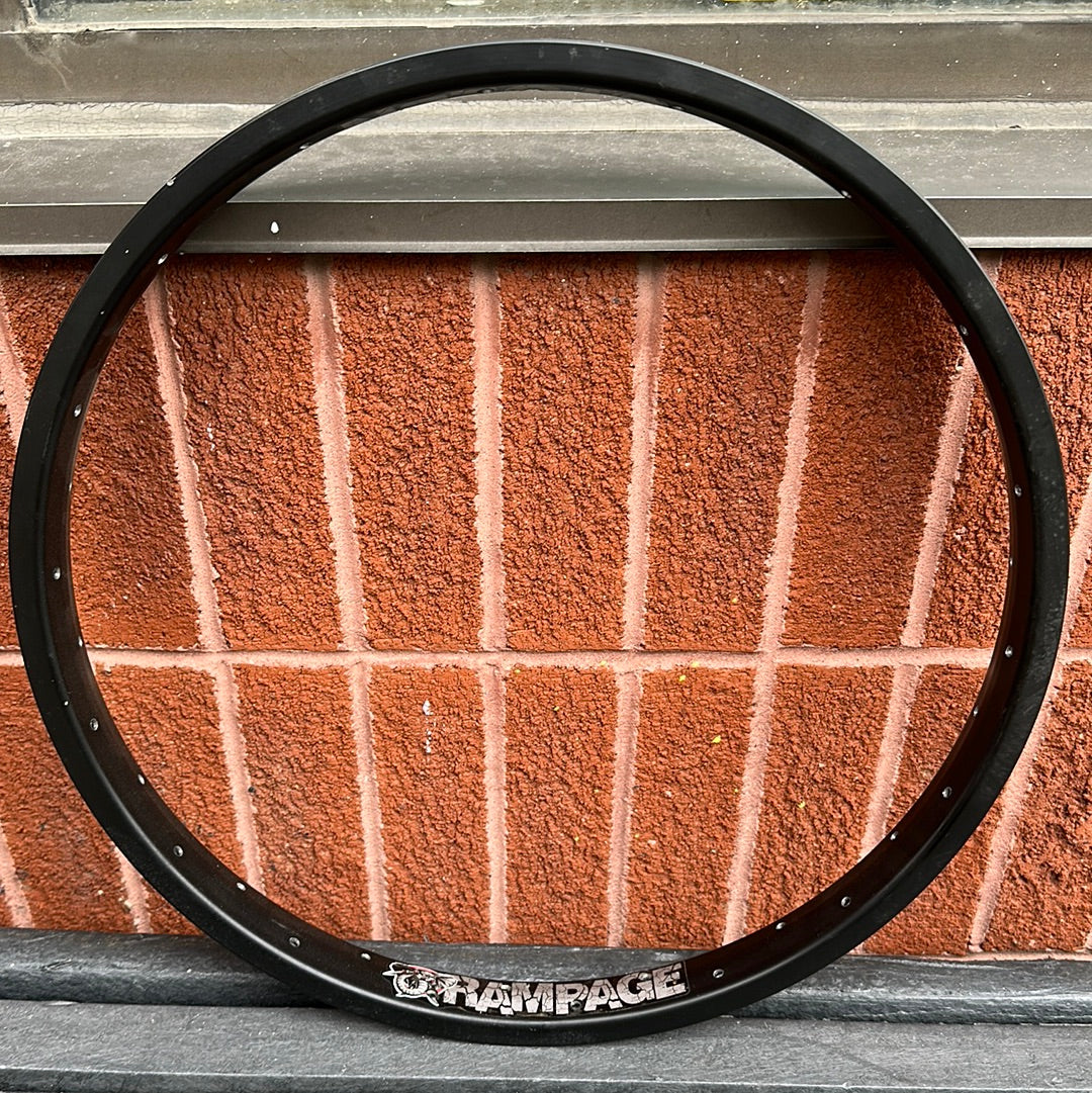 Used Stolen Rampage Rim 36h Double Wall 9/10