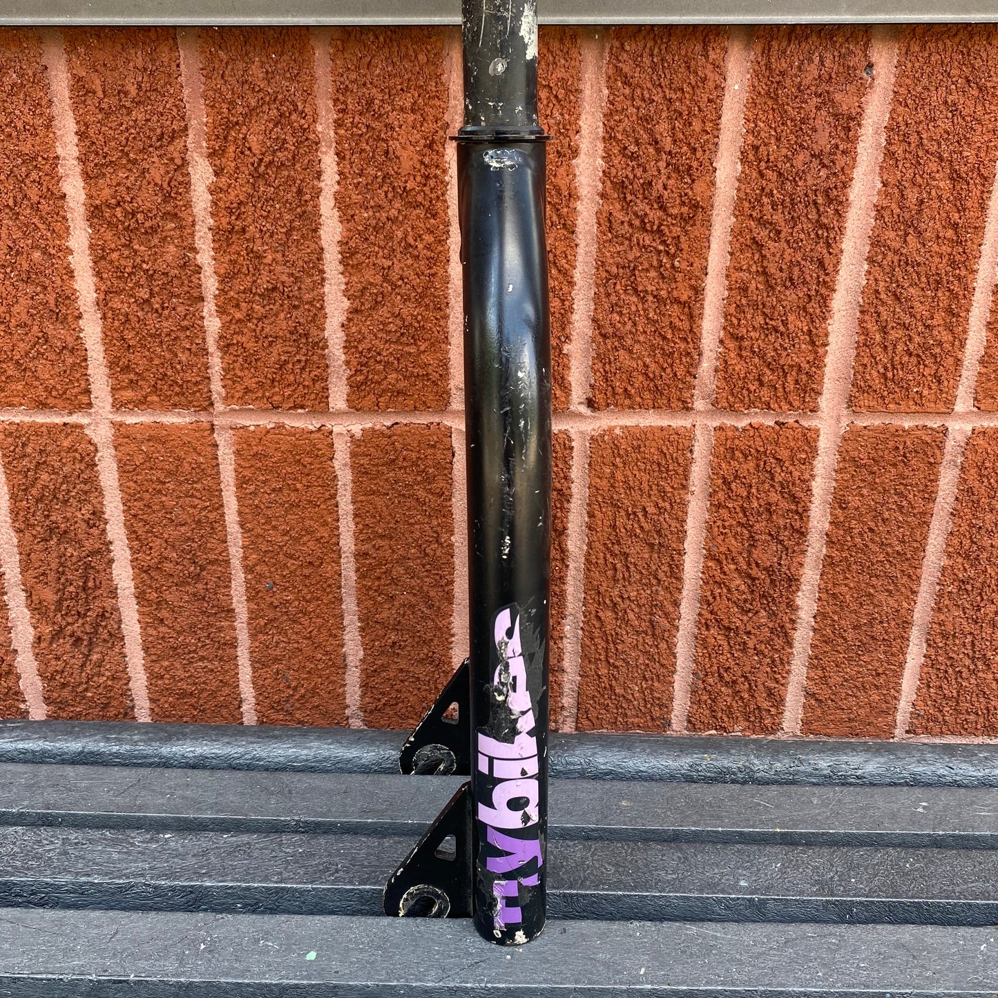 Used Mid School Fly Fork 1 1/8”