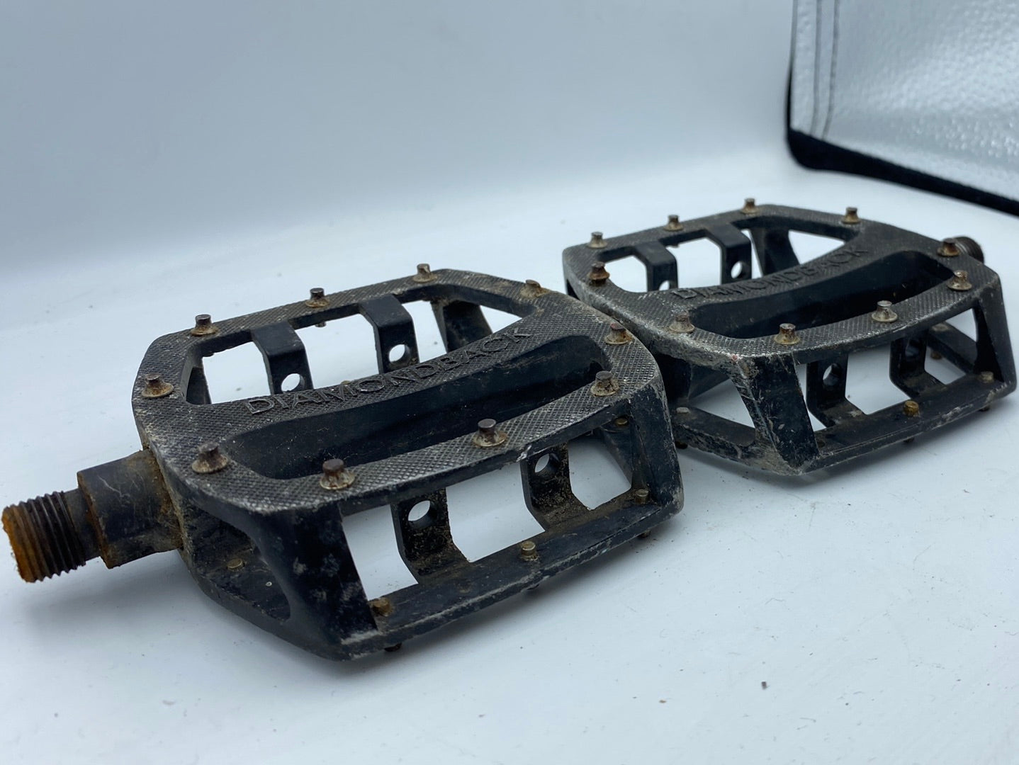 Used 2000’s Diamondback Pedals 9/16”