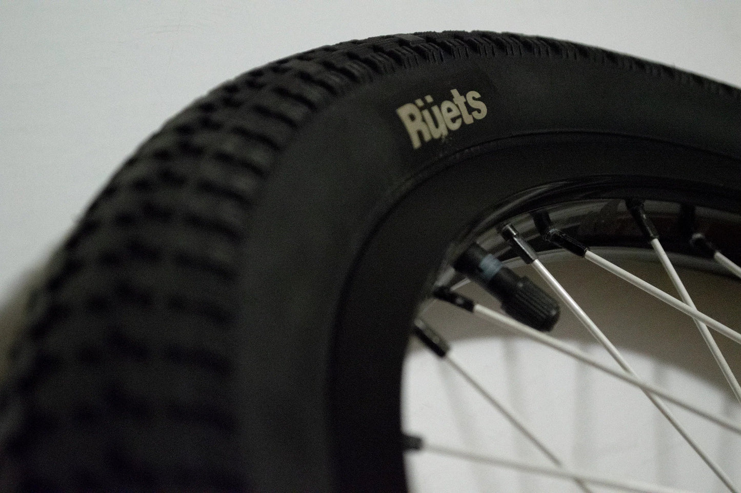 RuetsBikeCo. " Hooker Harvey's " Tire Ruets Bike Co.
