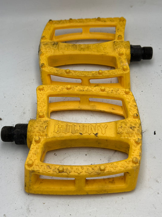 Used Colony Fantastic Pedals 9/16”