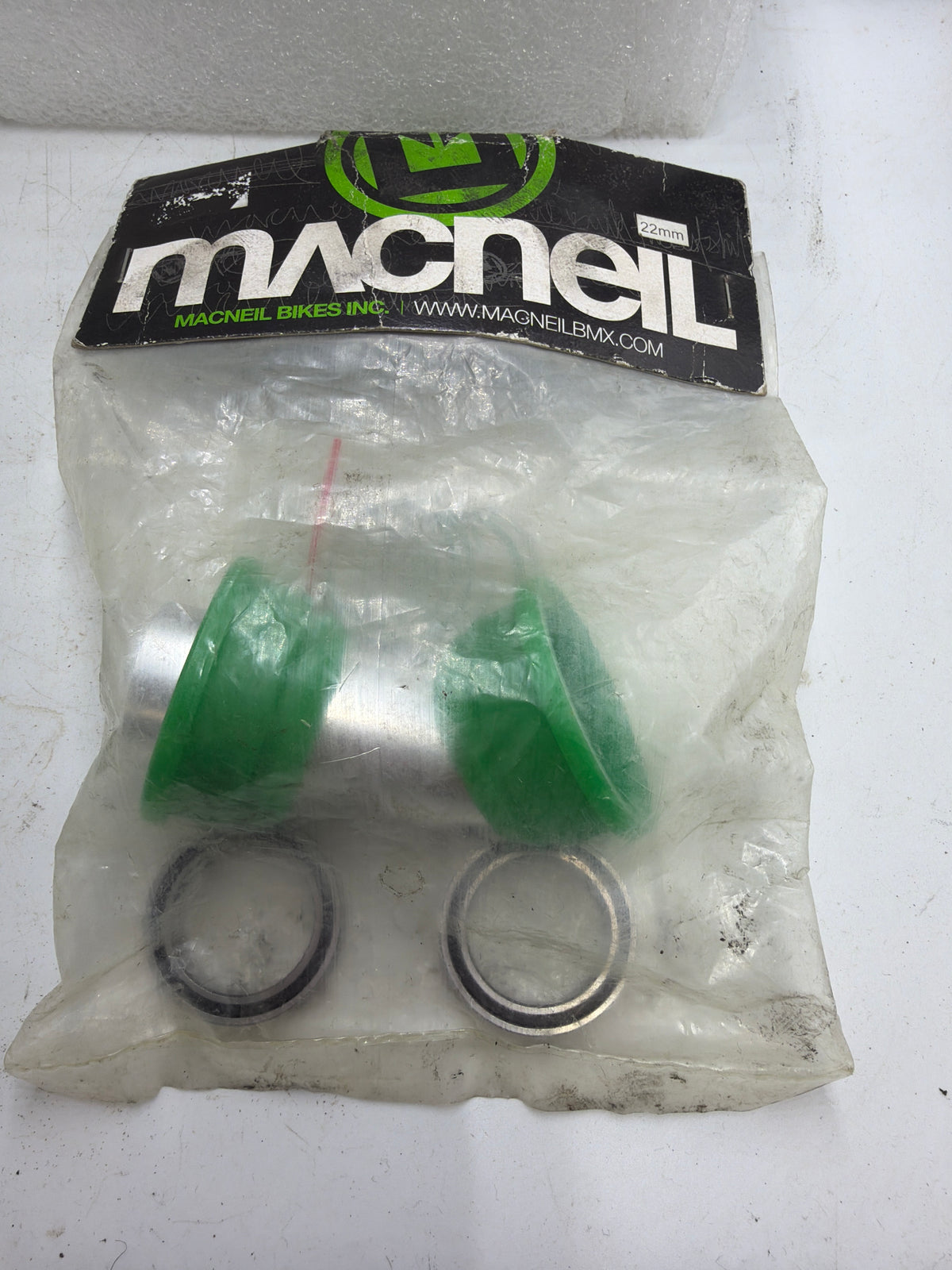 MacNeil Plastic Cup Spanish Bottom Bracket 22mm