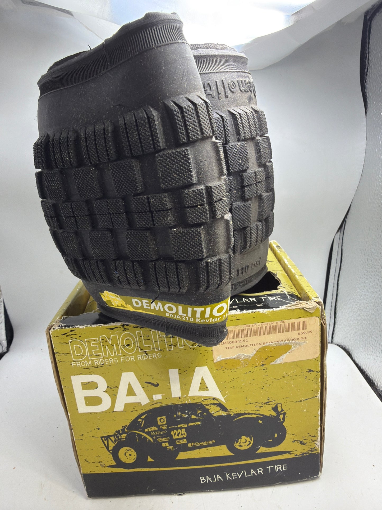 Primo Baja Kevlar Folding Tires 2.1”