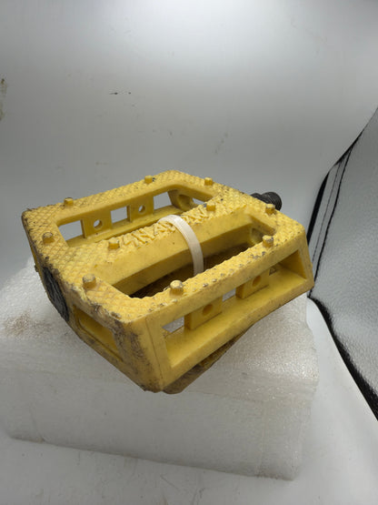 Used Shadow Ravager Pedals 9/16