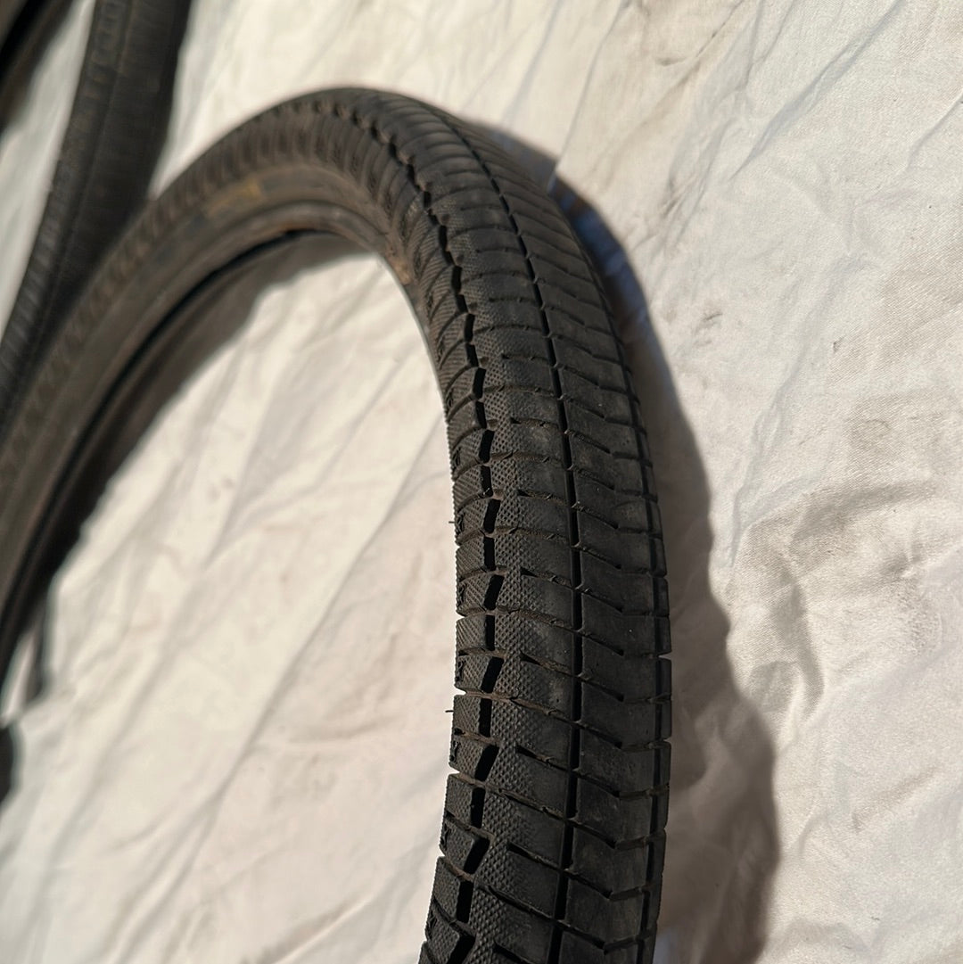 Used Haro Multisurface 4 Tires (Pair)