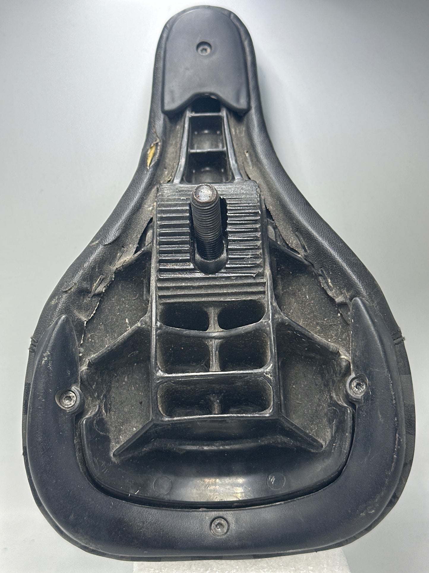Used Unknown Pivotal Seat Slim Checkered (2010’s Era)
