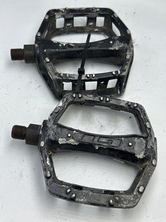 Used GT x VP 823 Pedals 1/2” (Needs Sandblasting)