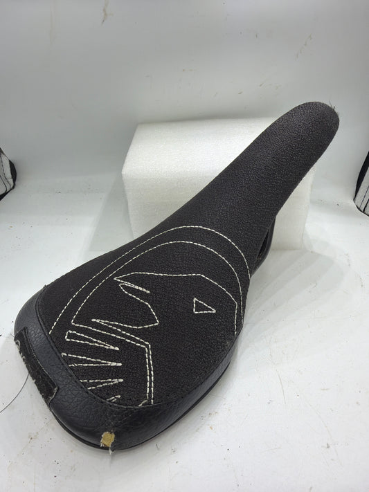 Used Shadow Railed Seat