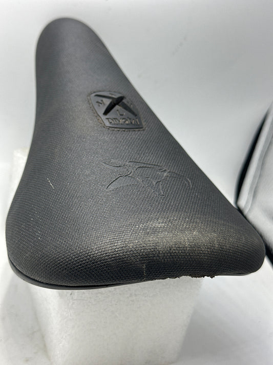 Used Animal Pivotal Seat