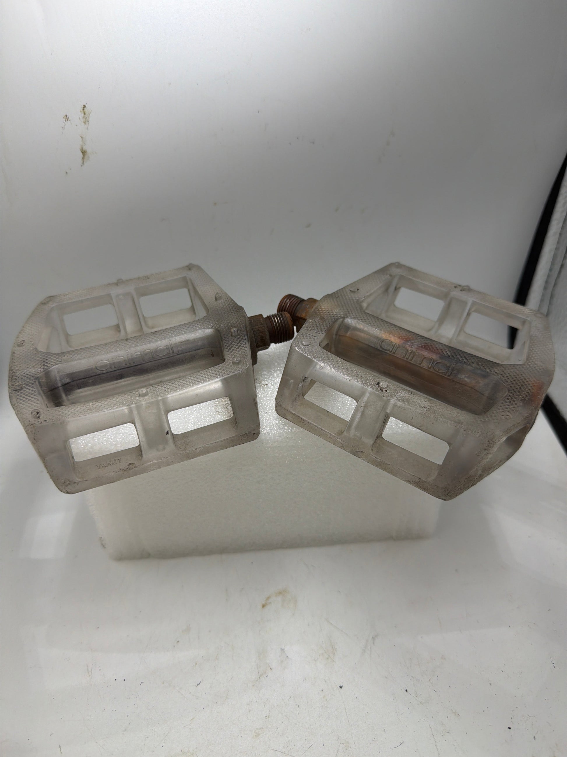 Used Animal Hamilton Pedals 9/16 (Needs Repack) Animal