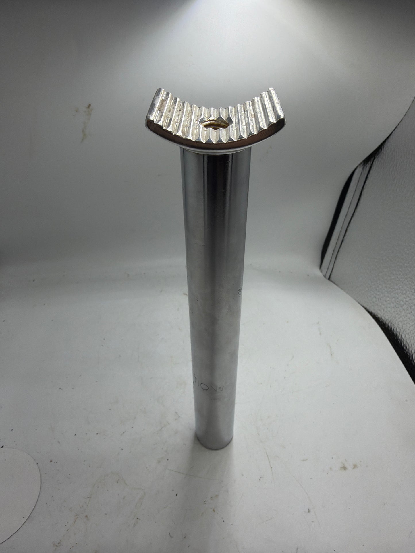 Used Fit Pivotal Post Steel