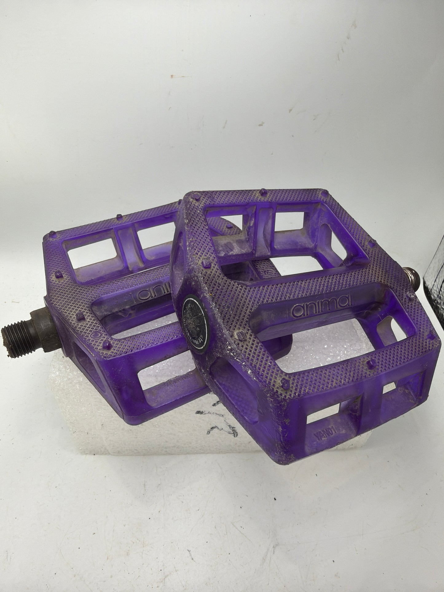 Used Animal Hamilton Pedals 9/16