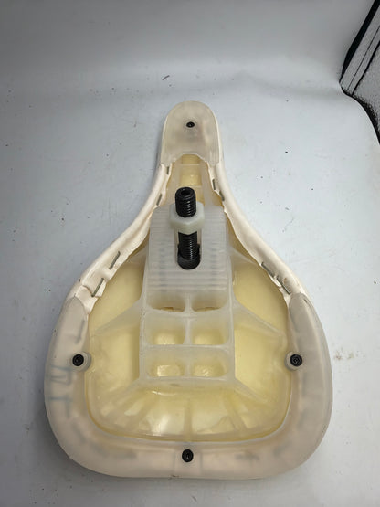 DMR pivotal Void Pivotal Seat (NOS)