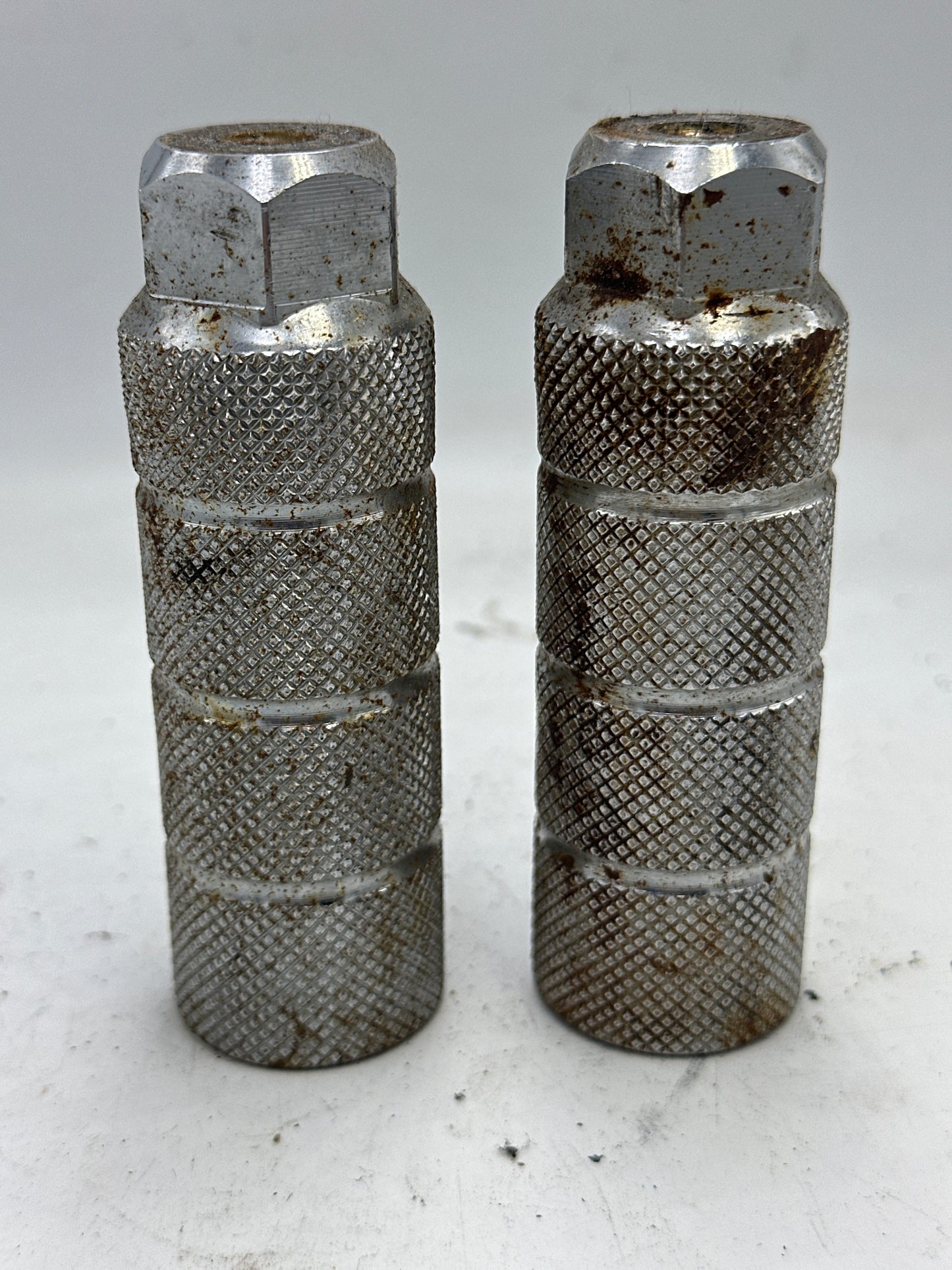Used 90’s Odyssey Screw On Pegs