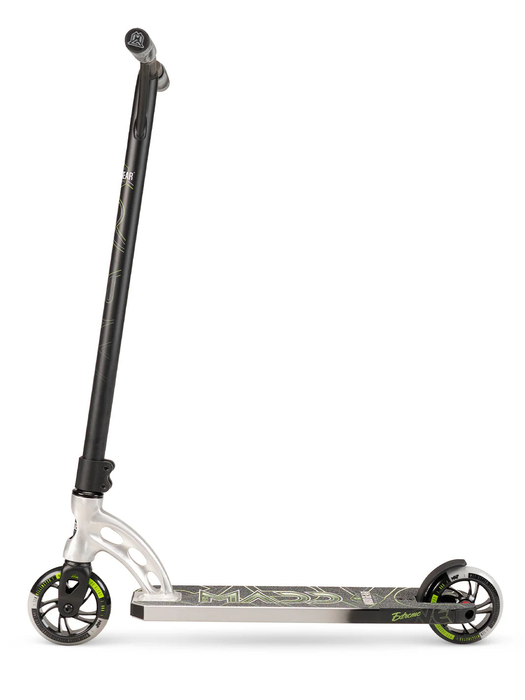 MADD GEAR CARVE EXTREME TRICK SCOOTER