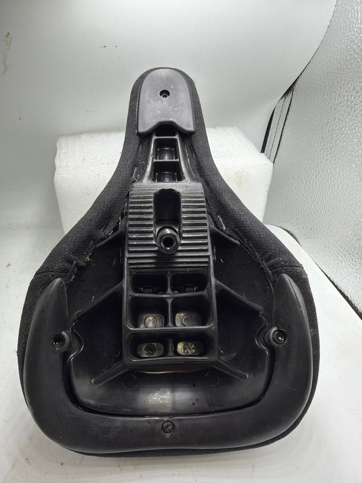 Used Snafu Pivotal Seat