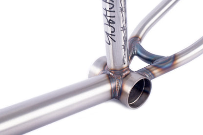 Cult Dehart Frame / Backcheck