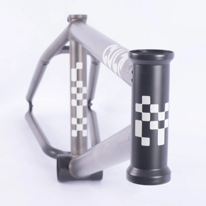 Cult Shorty Frame / Kilian Roth / phosphate raw