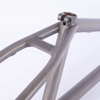 Cult Shorty Frame / Kilian Roth / phosphate raw