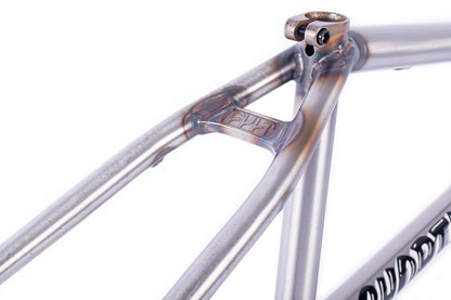 Cult Shorty Frame / Clear Coat Raw