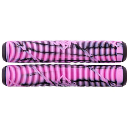 STRIKER GRIPS