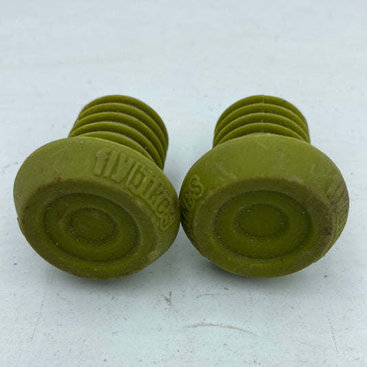 Fly Plastic Barends