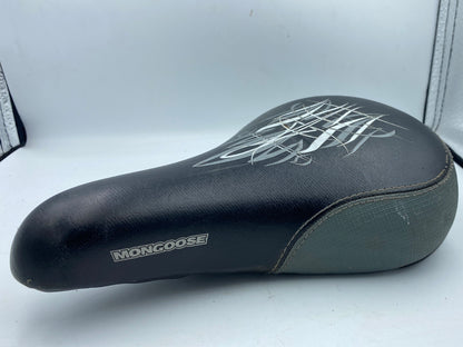 Used Mongoose Early 2000’s Seat 8/10